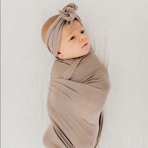 Mebie Baby Taupe Stretch Swaddle